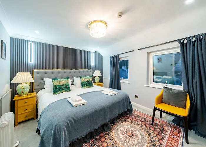 Waterhead Rooms & Suites - Parking And Light Breakfast