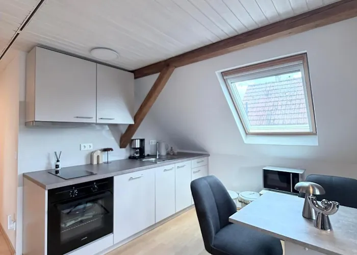 Top-Floor Apartment For Up To 3 Guests