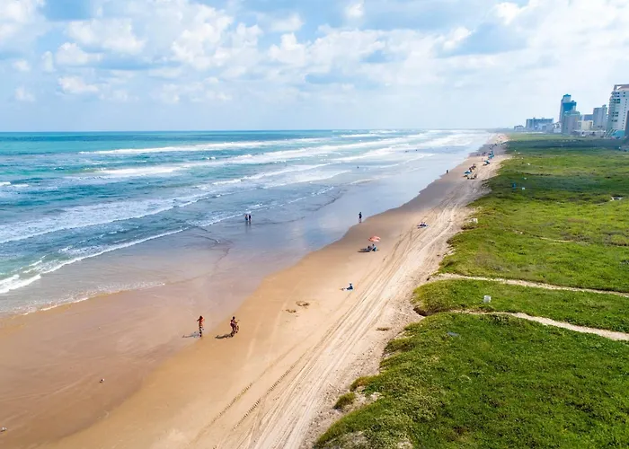 Palms Resort & Cafe On The Beach
