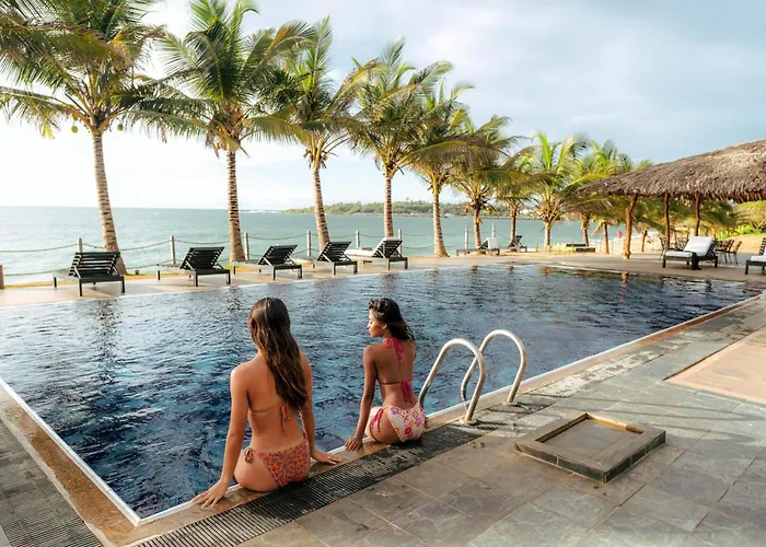Peacock Beach Resort- Hambantota