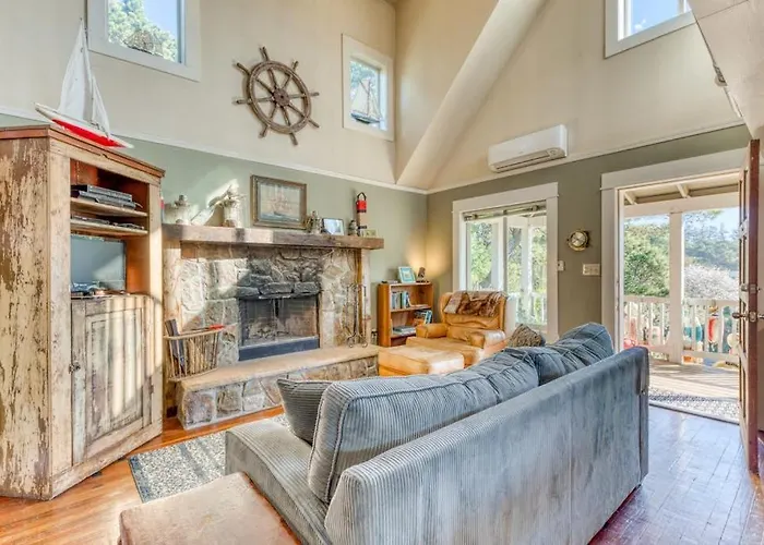 Home With Guest Cottage & Private Hot Tub - Close Beach Access Dogs Ok