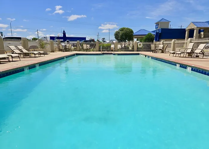 Baymont By Wyndham Mcalester Hwy 69