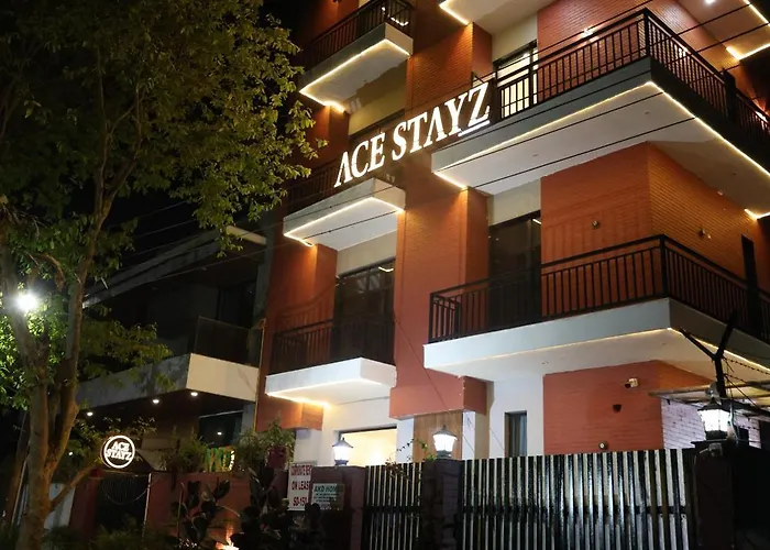 Ace Stayz - Boutique Hotel Near Dlf Mall Sector 45, Noida