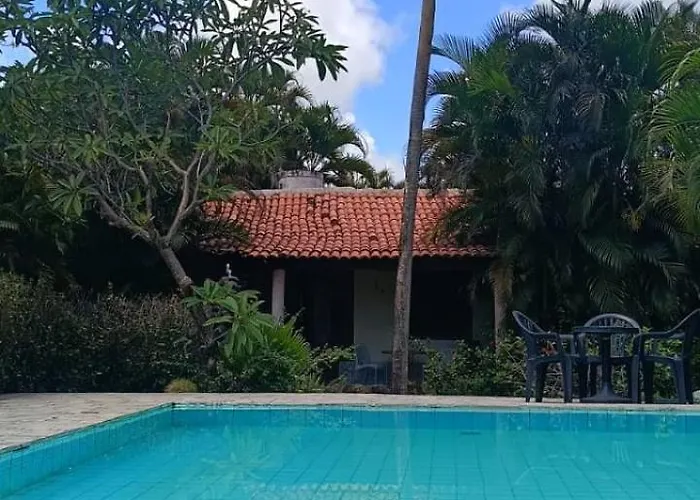 Okakoaras Hotel