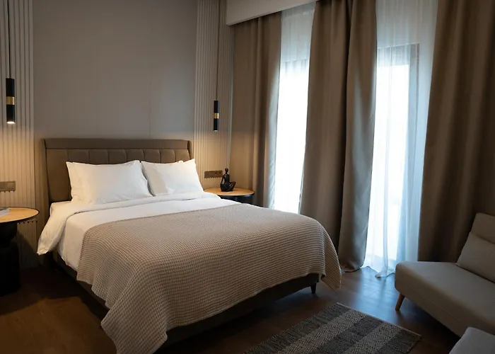 Lumina Luxury Suites