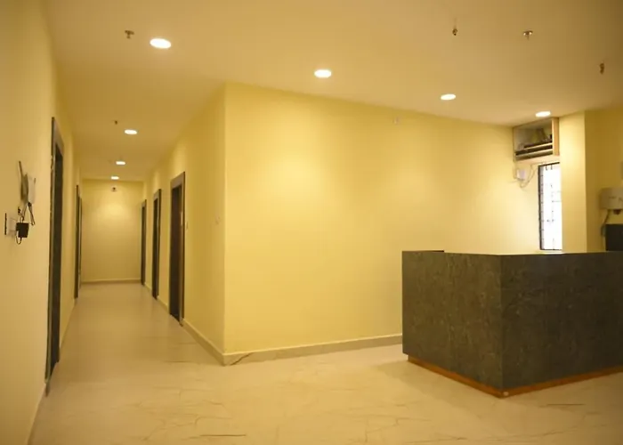 Hotel Nemiresidency