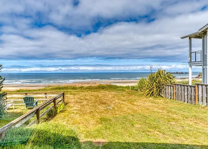 Dog-Friendly Oceanfront Home On A Bluff With Spectacular Views