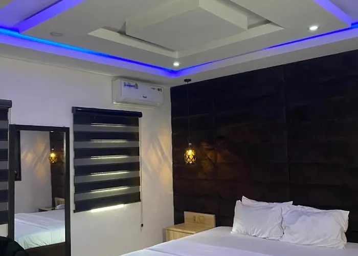 Havana Hotel And Suites