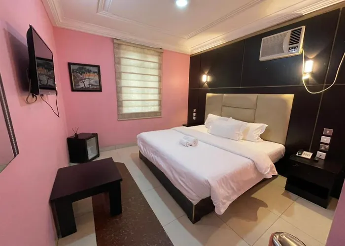 Aotel Hotel Lagos Ago