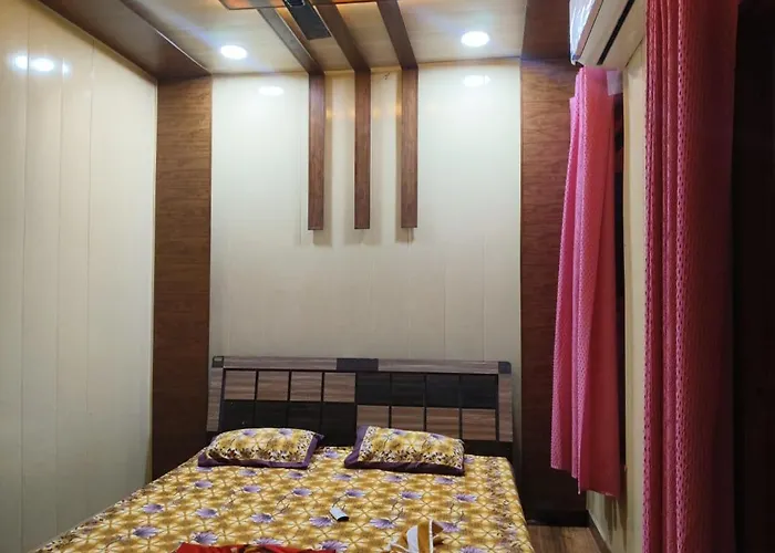Maa Vaishno Restaurant And Hotel