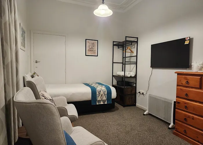 Alexandra Hotel