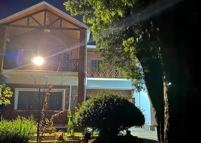 Akalana House
