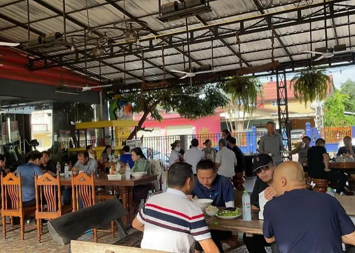 Thakhekmai Guesthouse And Restaurant