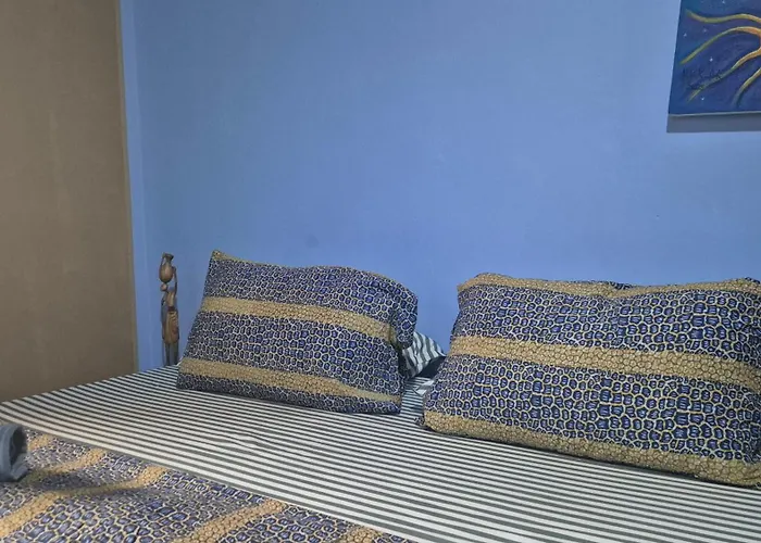 Emo Guesthouse