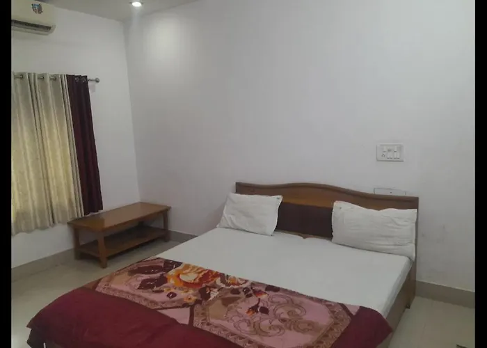 Hotel Prayag With Ev Car Station 7,4Kw