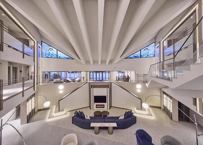 Waveside Hotel
