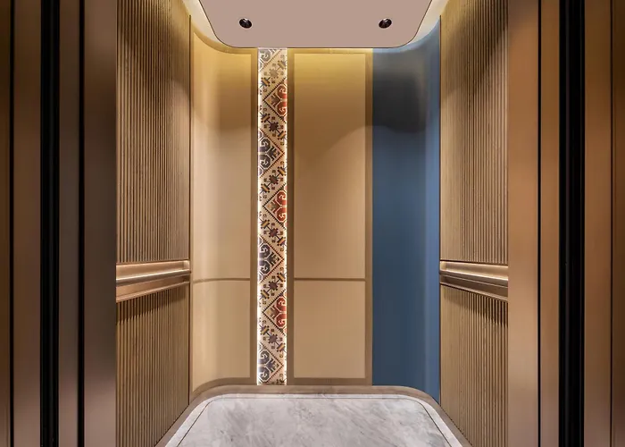Manxin Hotel Xichang Qionghai 17 Degree Torch Square