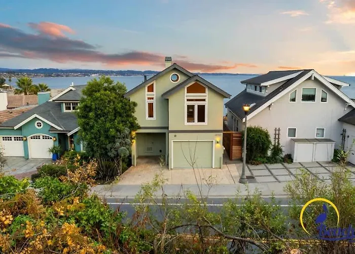Capitola Cliff House