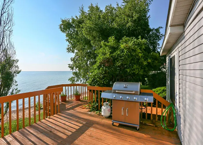 Hoff Cottage On The Beach