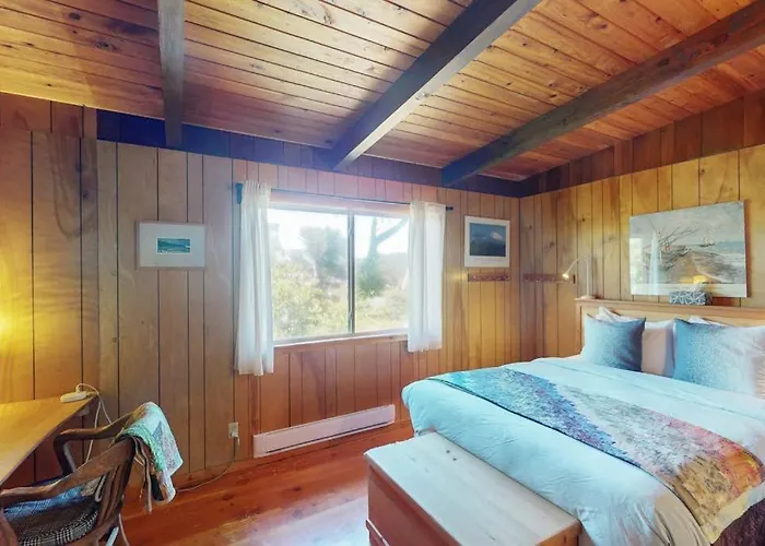Florence Oceanfront Escape Where Cozy Meets Coastal Charm