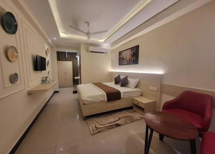 Hotel Ananta Vilas