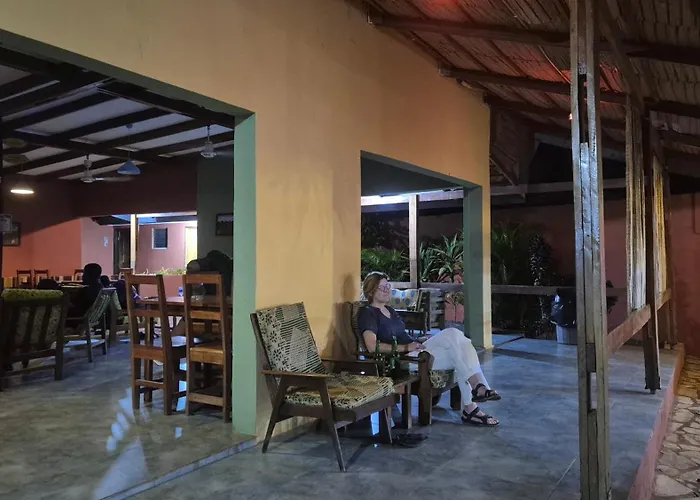 Emo Guesthouse
