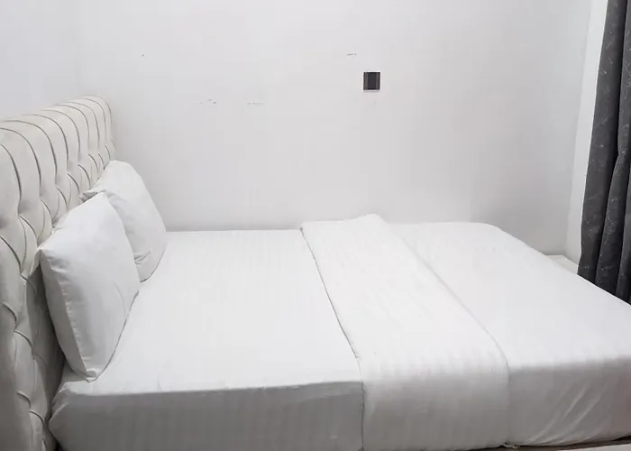 Kivu Hilltop Beach Hotel & Apartment