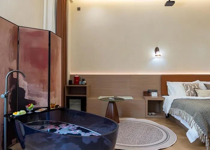 Dunhuang Muzhou Oasis Hotel