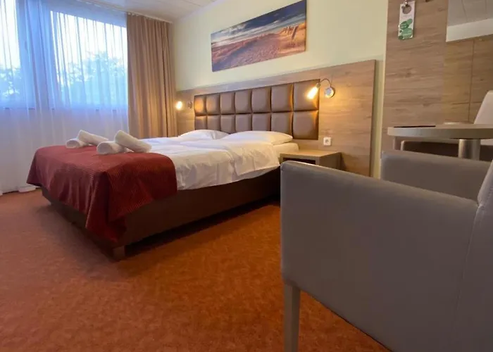 Strandhotel Deichlaeufer