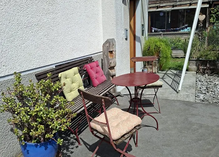 Moderne Wohnung im Grünen