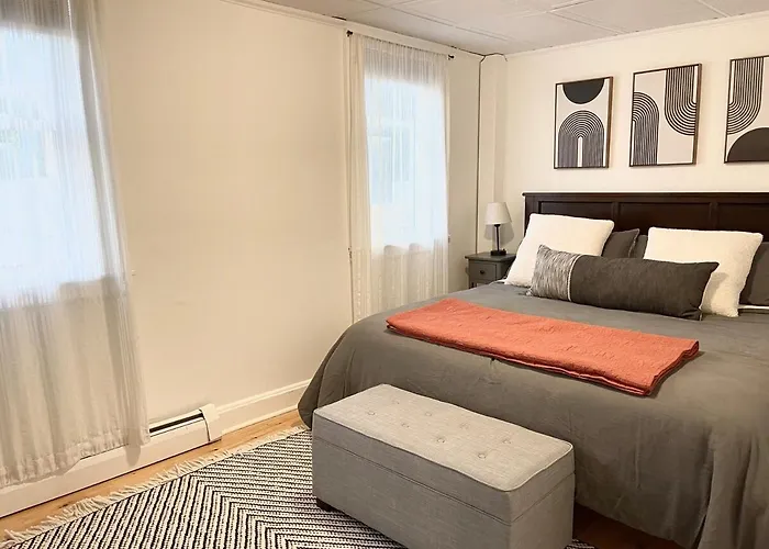 Cozy Two Bedroom On Munjoy Hill