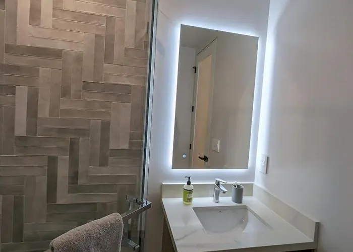 Modern Palo Alto 1-Bed Apartment In Old Palo Alto