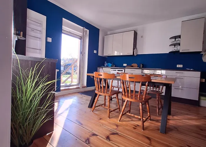 Ferienwohnung Alte Schule Frühstück optional buchbar