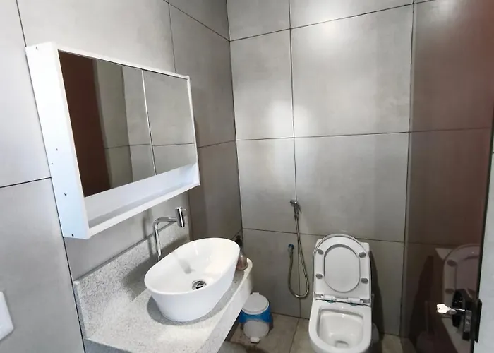 Quatro com suite e cozinha