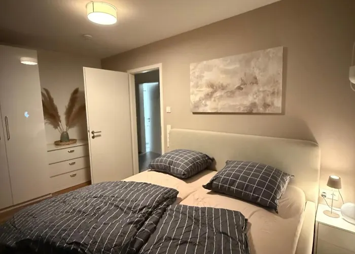 Exklusive Penthouse Wohnung - XXL Terrasse - Parkplatz in Neu-Ulm