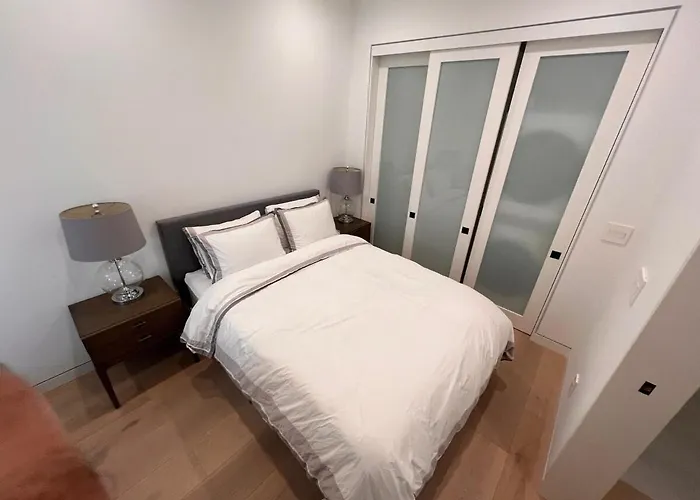 Modern Palo Alto 1-Bed Apartment In Old Palo Alto