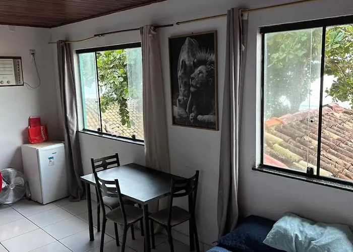 Casa Pé na Areia, Trindade
