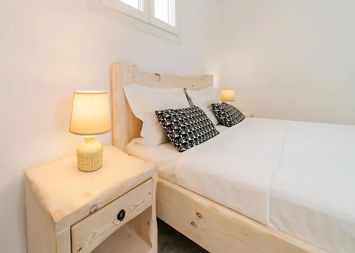 Almond Deluxe Suite