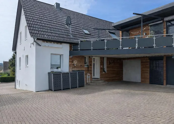 Gemütliches Zimmer in der modernen Ferienwohnung Schwalbennest im EG rechts