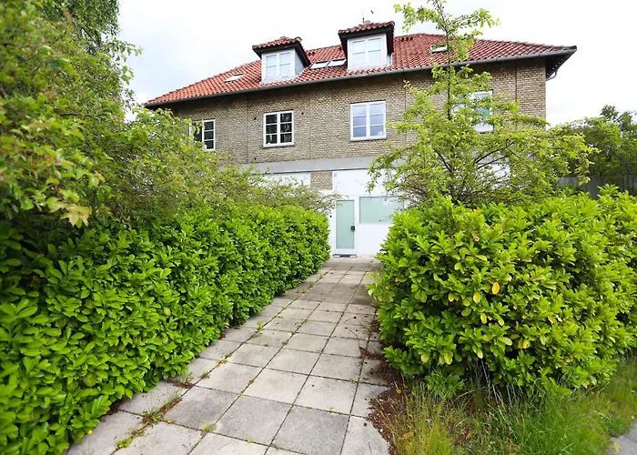 Exclusive 1 Bedroom Apartment
