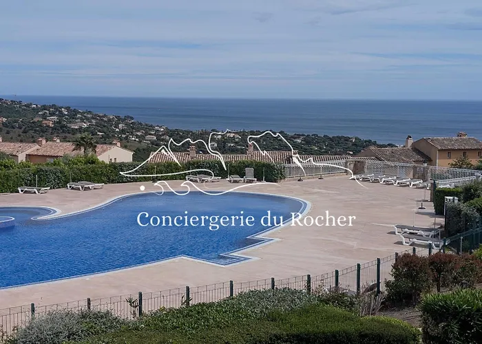Appartement 2 A 4 Pers, Piscine, Vue Mer Aux Issambres