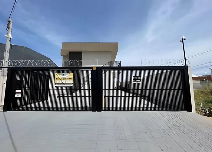 Casa Clara Jaguariúna: aconchego e privacidade perto de Holambra e Pedreira