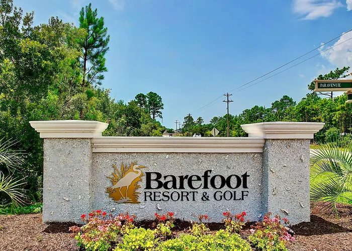 Golf Course View Spacious Coastal Living
