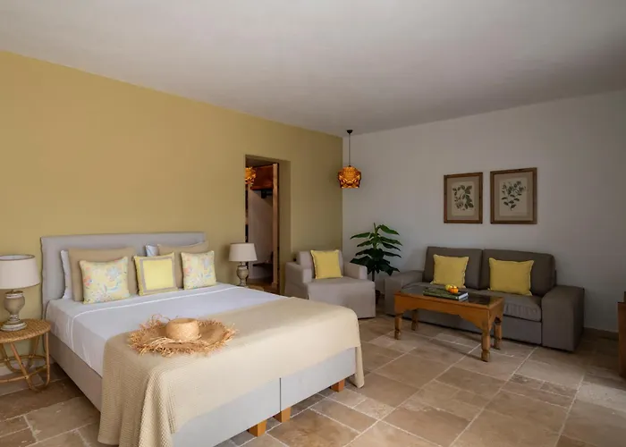 Karia Bel - Adult Only +12