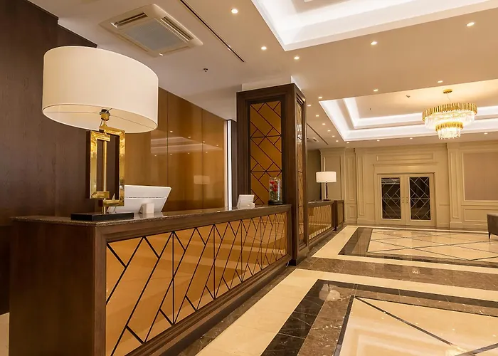 Astoria Grand Hotel
