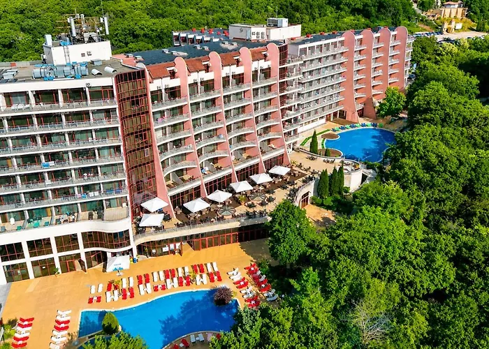 Apollo Spa Resort - All-Inclusive , Indoor & Outdoor Pools & Individual Ac In Every Room
