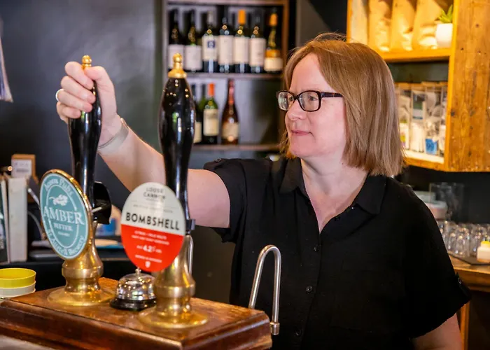 The Crown & Thistle, Abingdon, Oxfordshire - Acorn Pubs