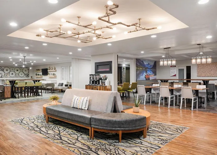 Best Western Plus Grant Creek Inn