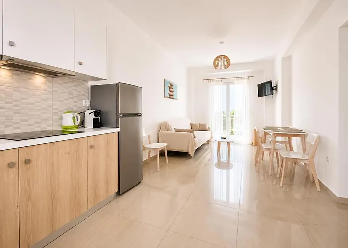 Eleftheria Hotel & Apartments