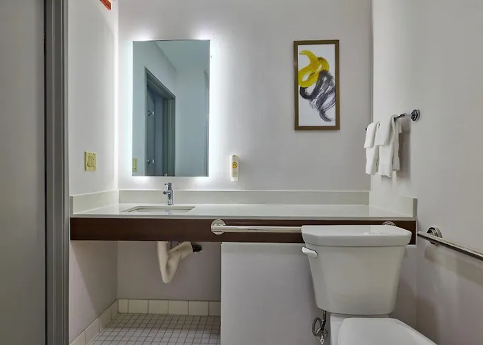 Comfort Suites Springfield-Eugene